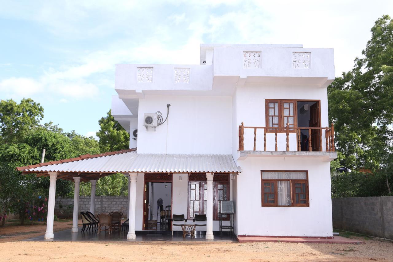 Hotel Whitehouse Tissamaharama Exteriér fotografie